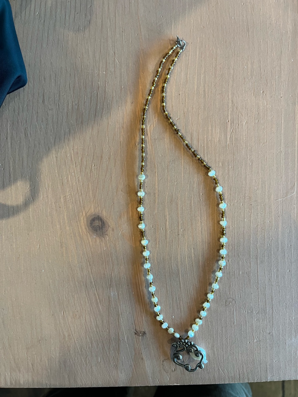 Pearl seed bead necklace with coin pearl accent handmade one of a kind like new